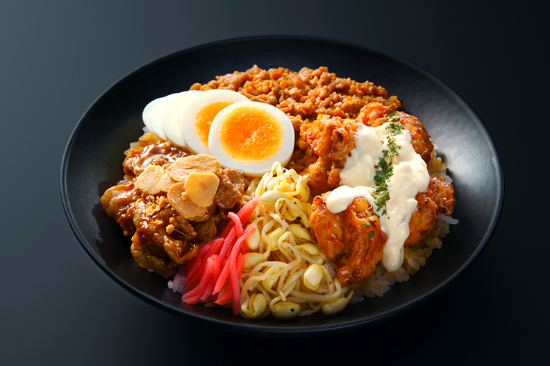 ASCII.jp：【今週】ファミマに「背徳のコンビニ飯」登場