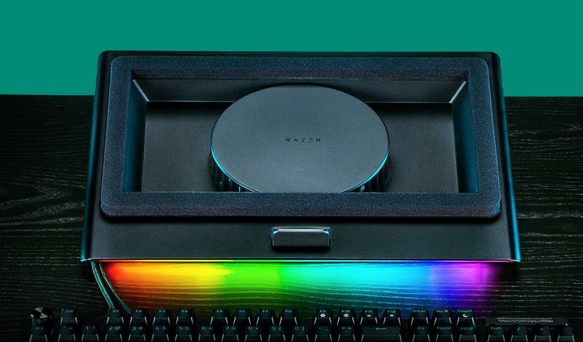 Razerが「Laptop Cooling Pad」、「Freyja」、「Kraken V4 Pro」発表