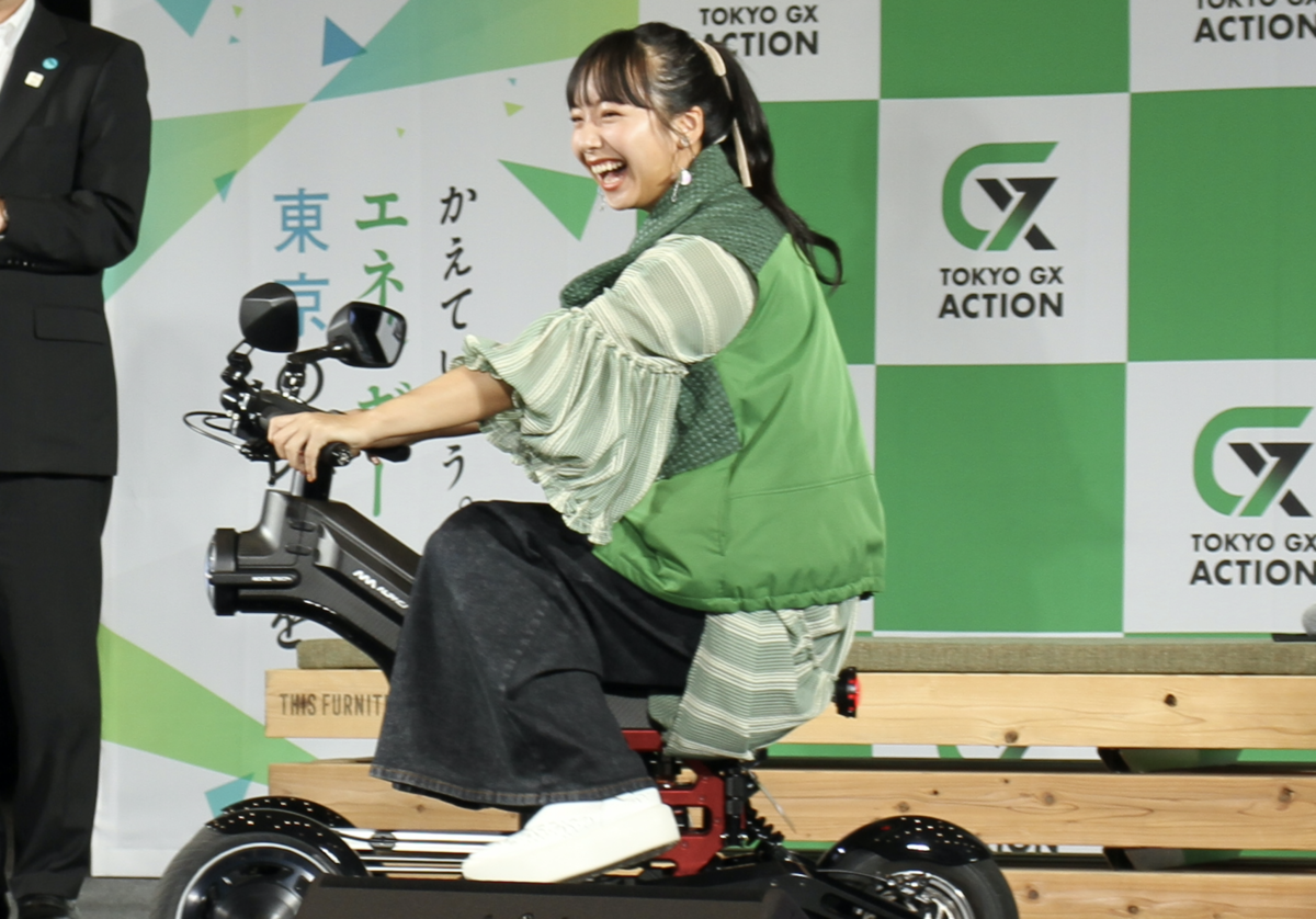 山内 ASCII.jp：山之内すずさんが本当にかわいすぎた。電動バイクに乗り