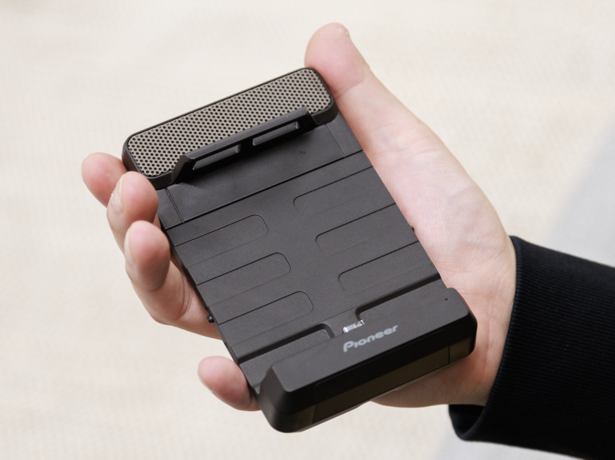 ASCII.jp：パイオニアの小型ゲーミングスピーカー、想像を超える没入感