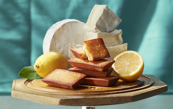 「THE DROS」のフィナンシェ(カマンベール&レモン)