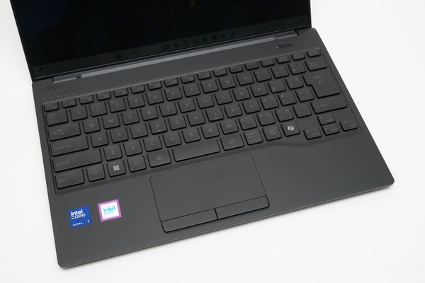 世界最軽量ノートPC「LIFEBOOK WU5/J3」実機レビュー