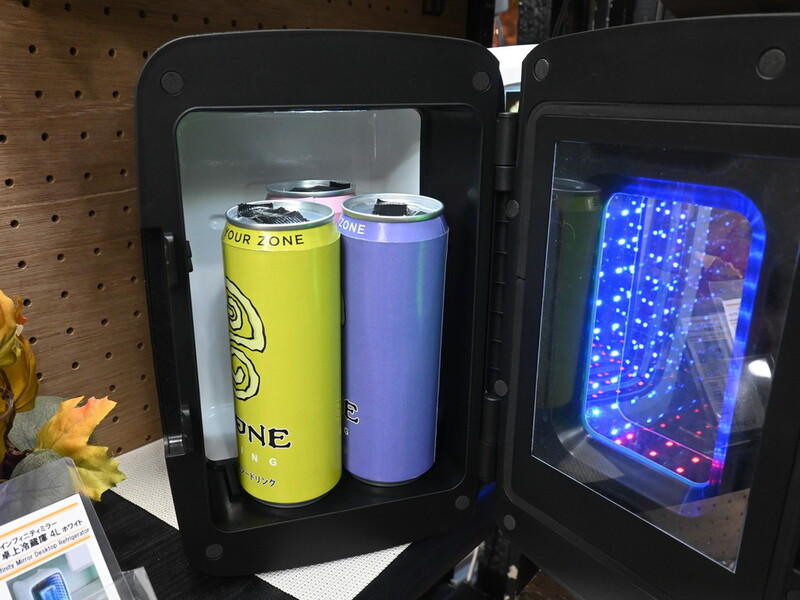 ゲーミング冷蔵庫!? インフィニティミラーのイルミがカッコいいミニ