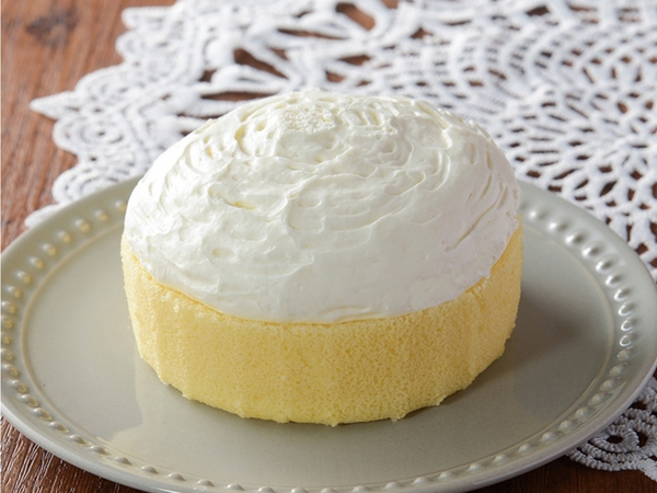 ローソン「盛りすぎ！プレミアムロールケーキ」