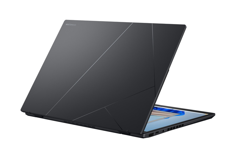 ASUSが最新CPU搭載の2画面ノート「Zenbook DUO」など4機種を発表