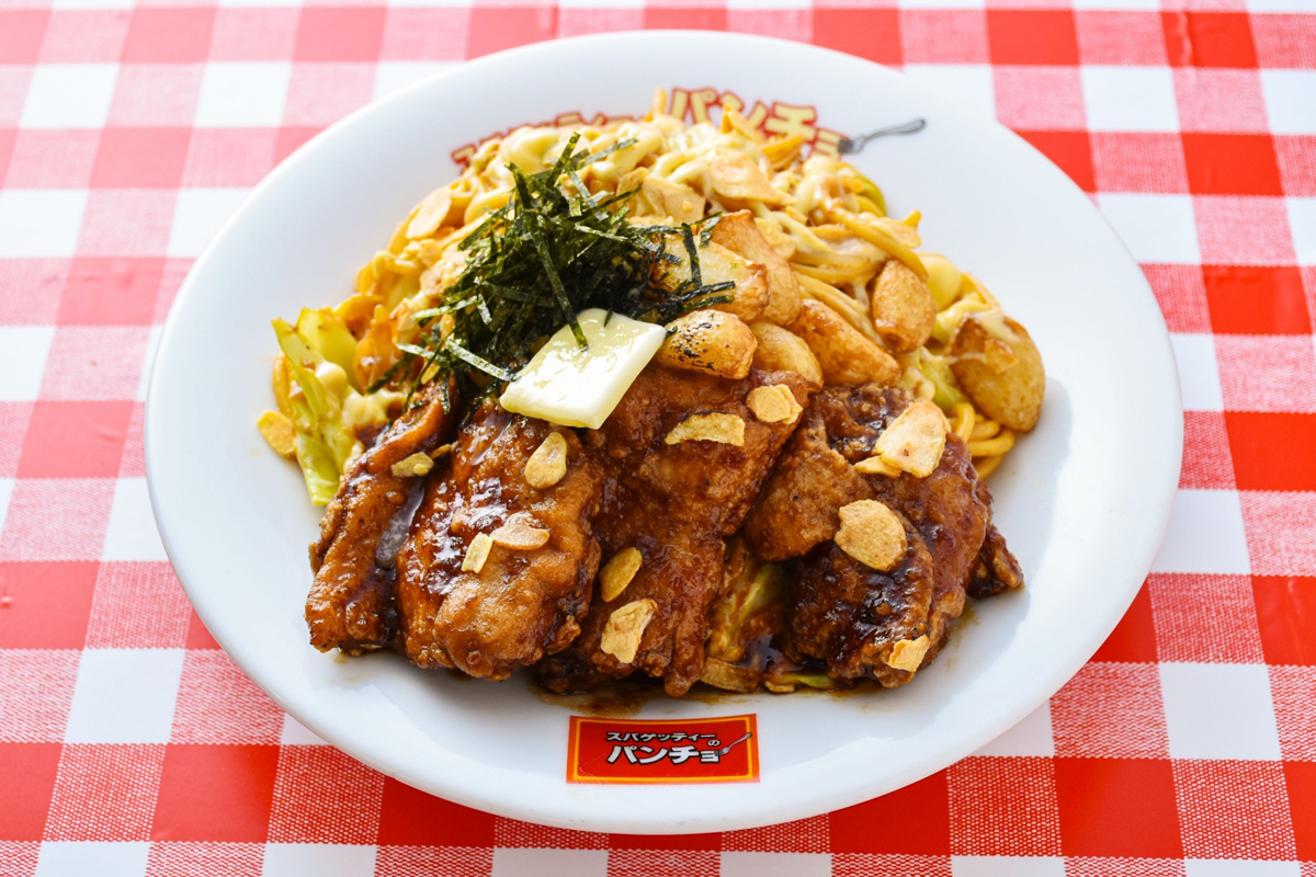 ASCII.jp：パンチョの「ガリバタチキンスパ」が悪魔的 唐揚げと丸揚げ