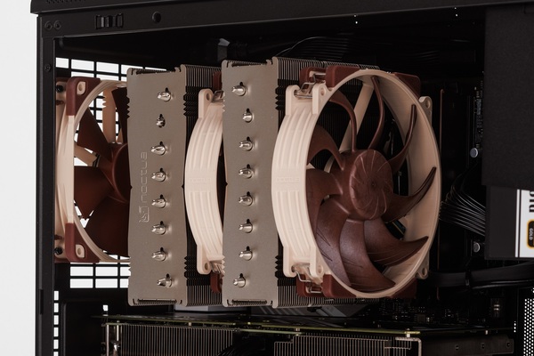 木材×スチールが激渋！ Ryzen 7 9800X3Dも選べる容積26.3L＆全高306mmのミニゲーミングPC