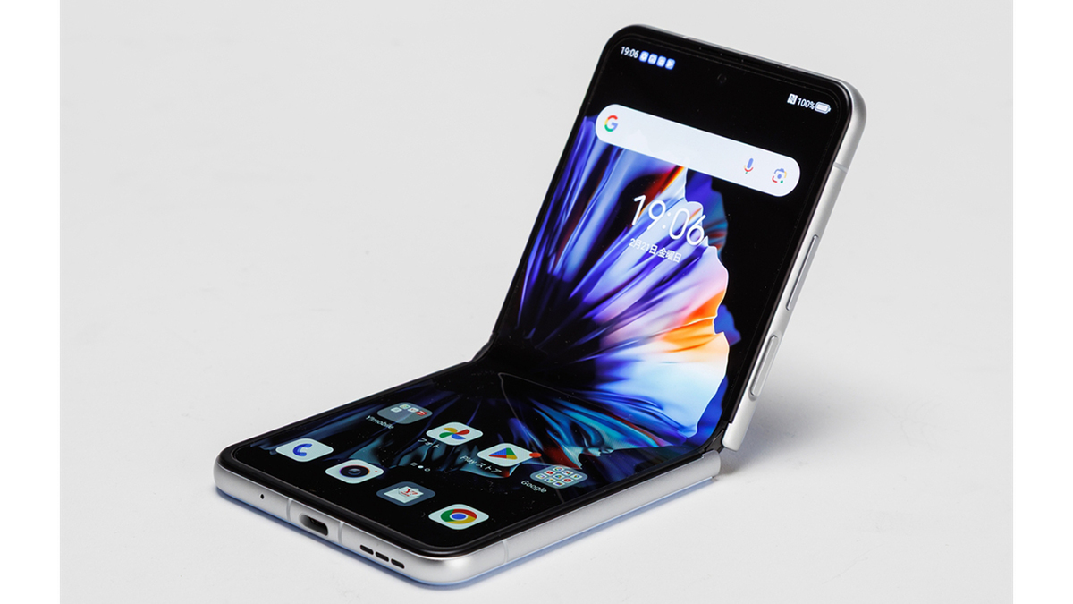 19台まとめ 折りたたみ携帯 19台まとめ 折りたたみ携帯 6万円台で勝負に出るZTE、安価な「