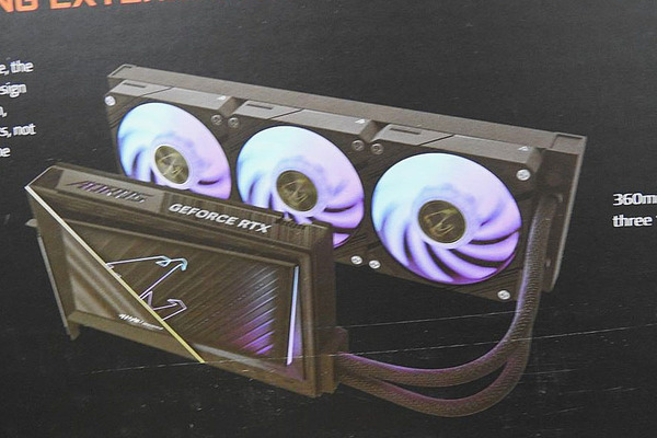 水冷版や白色モデルなどGIGABYTEのGeForce RTX 5090搭載カードが入荷