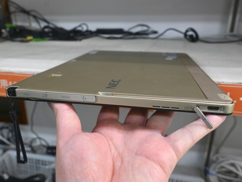 ストレージ／OS無しの12.5型Windowsタブレットが3000円で販売中
