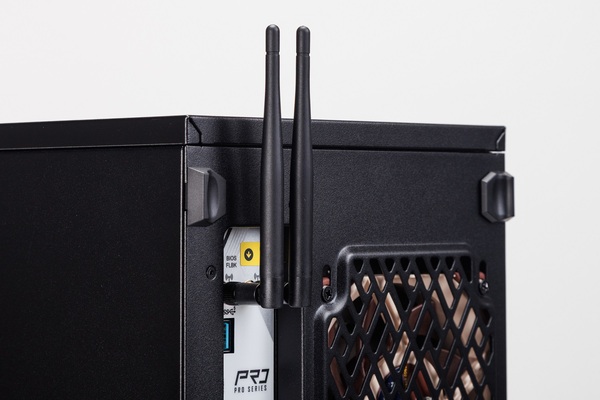 本当に電源入ってるの？ Core Ultra 9をファンレスで運用できるほぼ無音のゲーミングPC