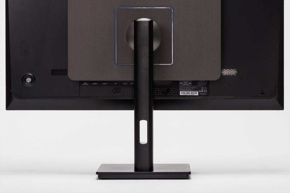 3万円台のお得すぎる4Kディスプレー! Netflixプランで実質無料になるTV Stickと組み合わせればQOLが爆上げ?