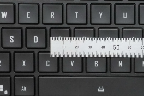 「GeForce RTX5090」搭載ゲーミングノートPC｢AORUS MASTER 18 AM8H｣実機レビュー