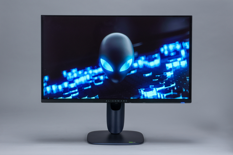 やっぱりAlienware、手頃サイズで超絶画質のゲーミングディスプレーが