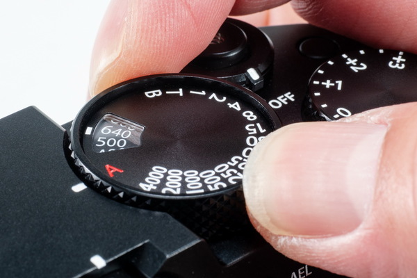 「GFX100RF」実機レビュー