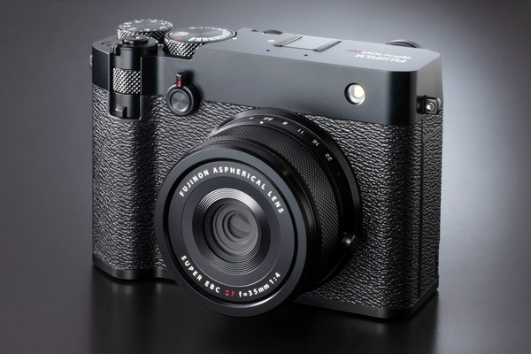 「GFX100RF」実機レビュー