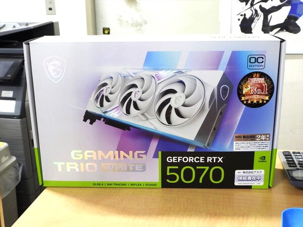 GeForce RTX 5070 12G GAMING TRIO OC WHITE