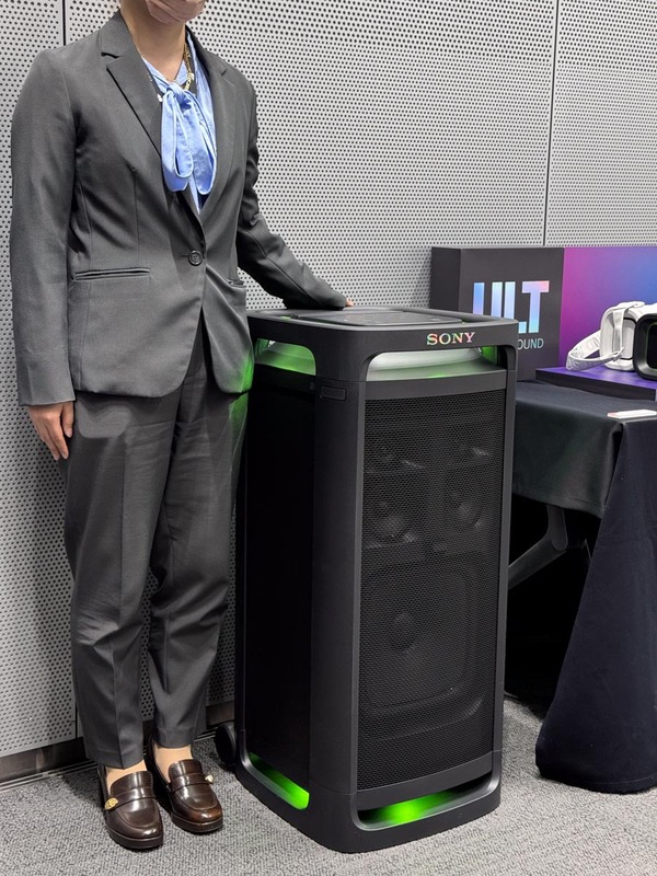 ソニー、本当に笑っちゃうほどの「大きさ」と「重低音」のBluetooth