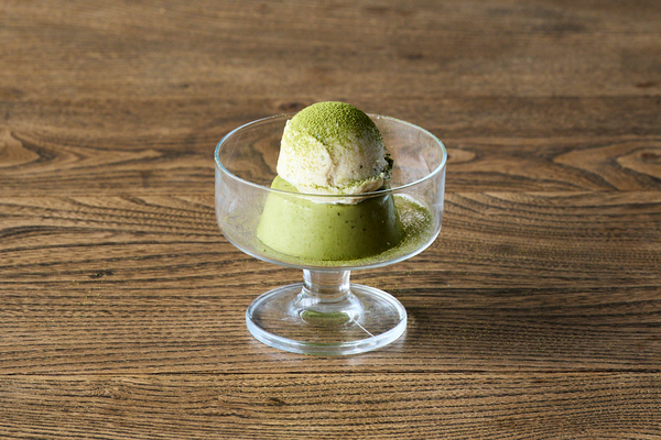 「アナザー・ジャパンカフェ」で提供する「煎茶プリン＆ミルクジェラート」