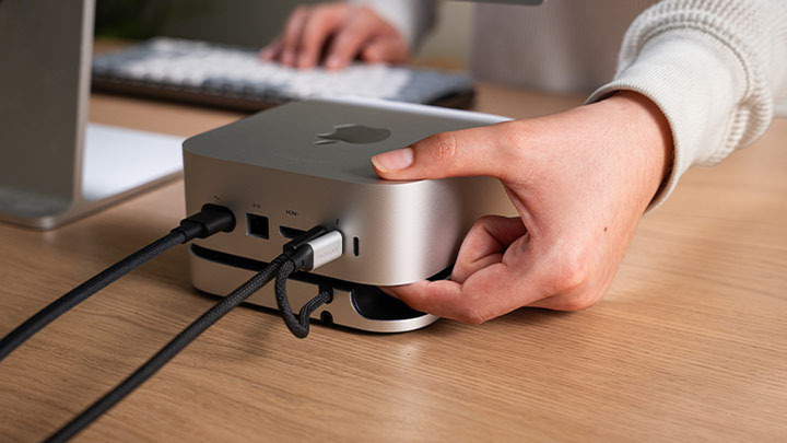 電源ボタンも押せる】デザイン合わせバッチリな新Mac mini用スタンド