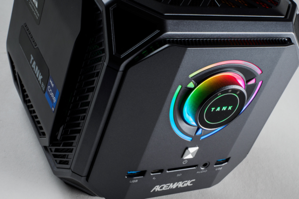 ミニPCにエヴァ味を追加したらこうなった SFガジェット感あふれる