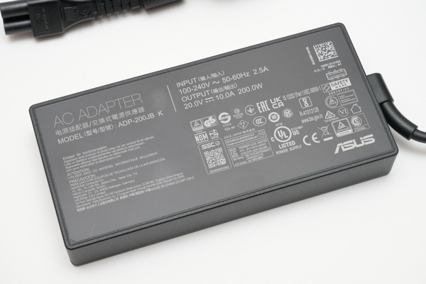 ASUS「ROG Zephyrus G14」実機レビュー