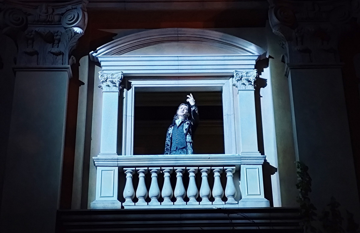 イマーシブ・フォート東京「真夜中の晩餐会」開幕