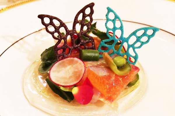 イマーシブ・フォート東京「真夜中の晩餐会」開幕