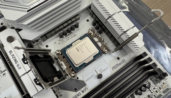 50歳のおっさんが15年ぶりにパソコンを自作した話