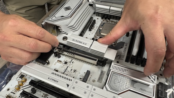 50歳のおっさんが15年ぶりにパソコンを自作した話