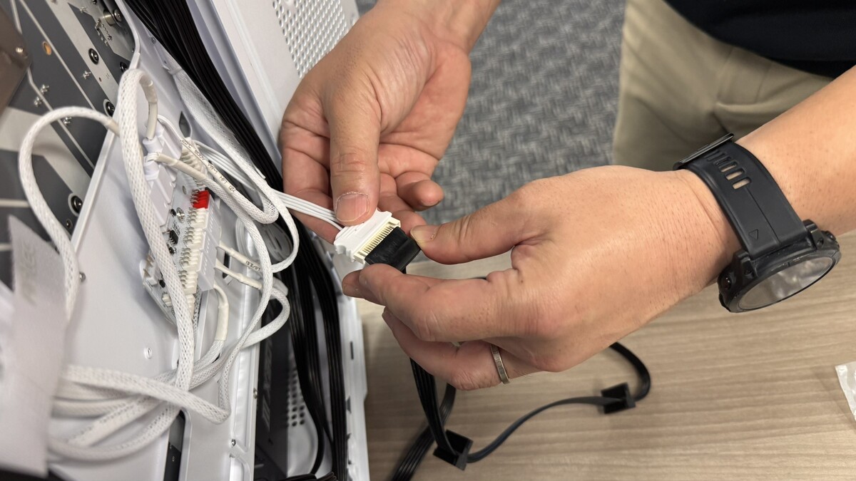 50歳のおっさんが15年ぶりにパソコンを自作した話