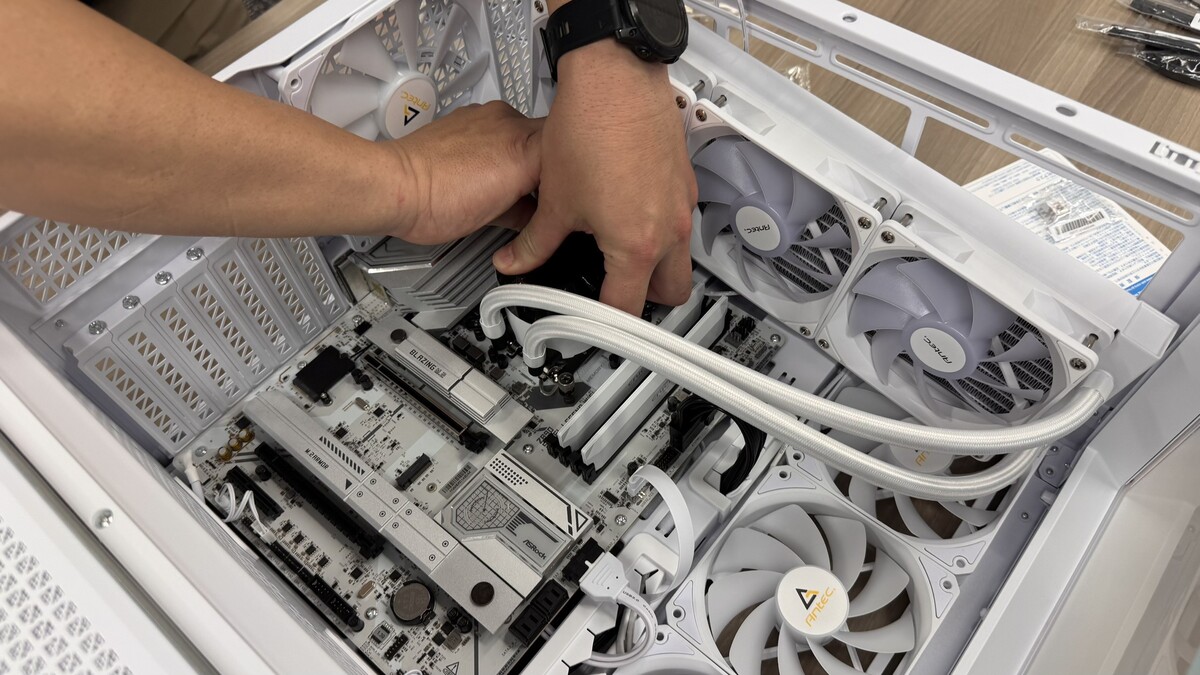 50歳のおっさんが15年ぶりにパソコンを自作した話