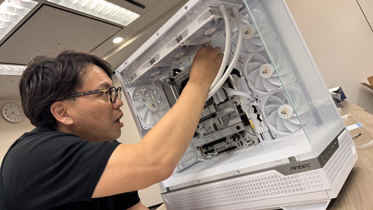 50歳のおっさんが15年ぶりにパソコンを自作した話