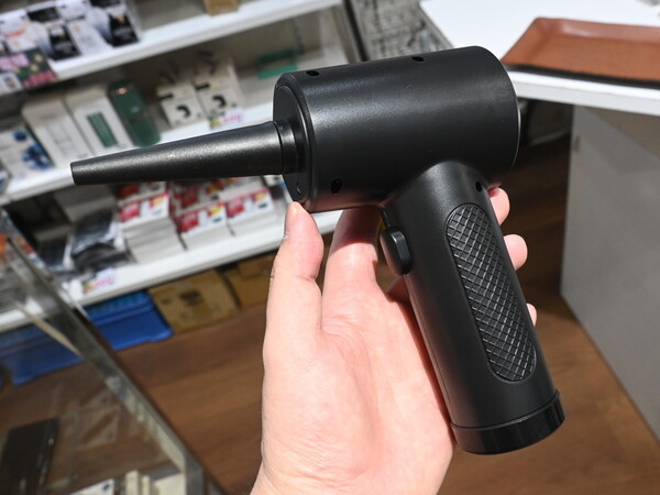 電動エアダスター