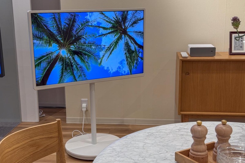 テレビの使い方はもっと自由でいい、好きな場所を選んで置ける