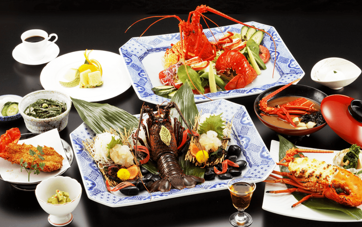 横浜港一望の伊勢海老レストラン「中納言」開店