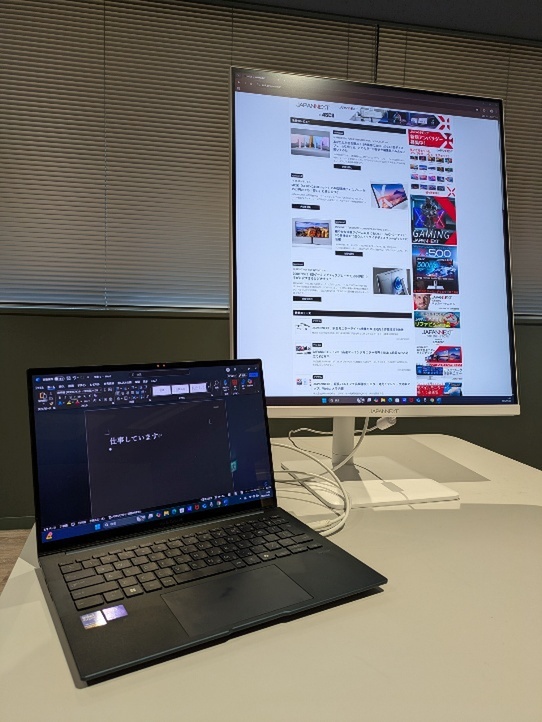 2560×2880ドットの16:18でWEBカメラ付きのクセ強27.6型ディスプレーが意外なほど便利だった件