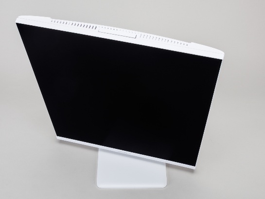 2560×2880ドットの16:18でWEBカメラ付きのクセ強27.6型ディスプレーが意外なほど便利だった件