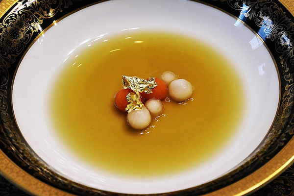 プリンスホテルが復刻「昭和100年記念メニュー」