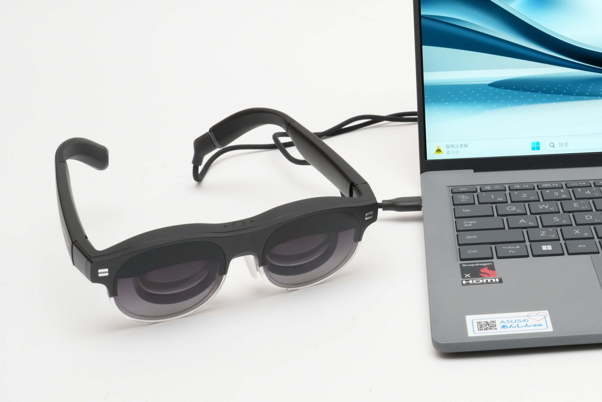 「ASUS AirVision M1」実機レビュー