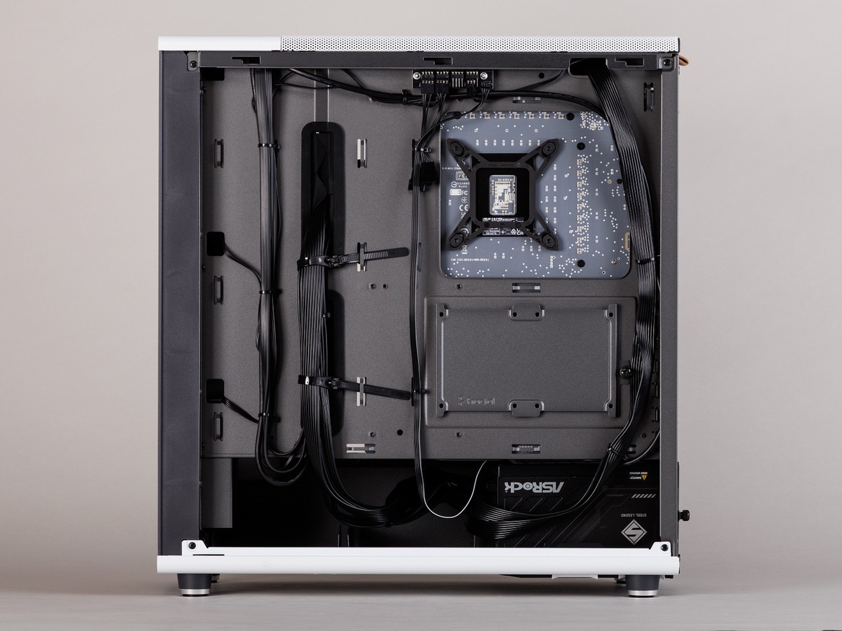 RTX 5070と人気の木材パネルを採用した標準保証2年のプレミアムなBTO PCをねっとりチェック