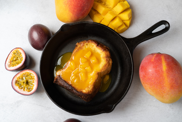 「THE FRONT ROOM」の「飲めるフレンチトースト」マンゴーパッションソース