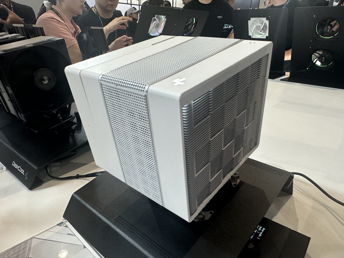 ASSASSIN VC ELITE WH　新品未開封 ASSASSIN VC ELITE WH - DeepCool