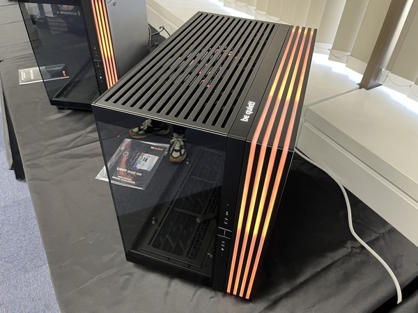 都内1Kアパート暮らしが欲しいPCケース、置き方自由は強すぎる