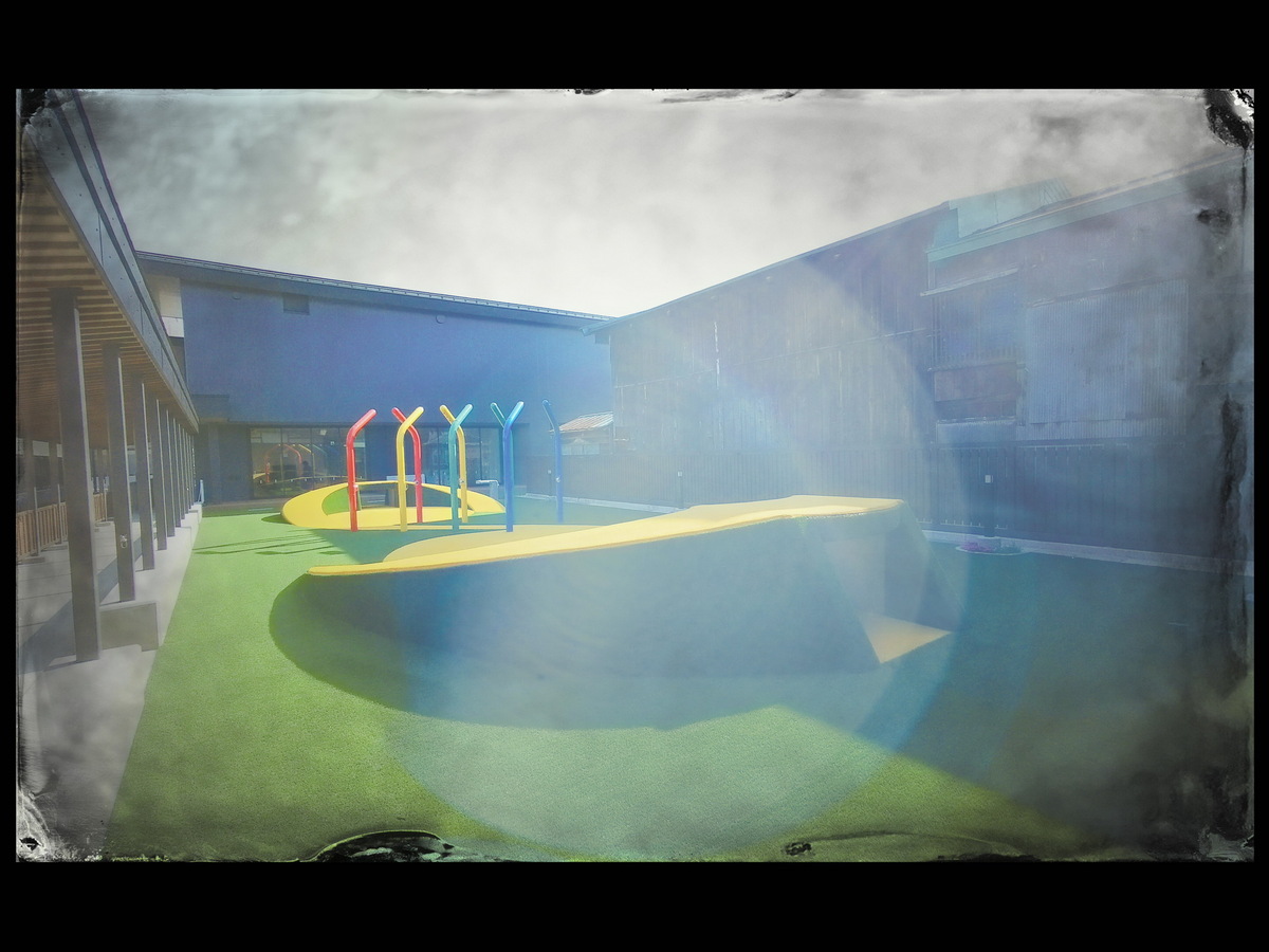 ハイブリッドインスタントカメラ「instax WIDE Evo」実機レビュー