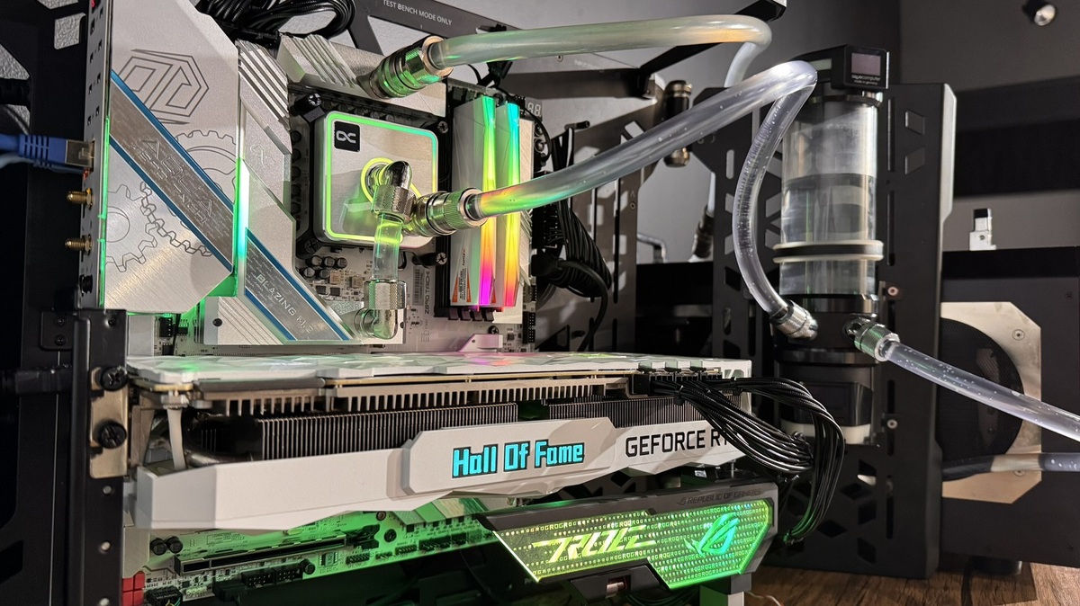 インテル 200S ブーストでゲーミング性能が上がるって本当？Core Ultra 9 285Kを9800X3Dと比較検証