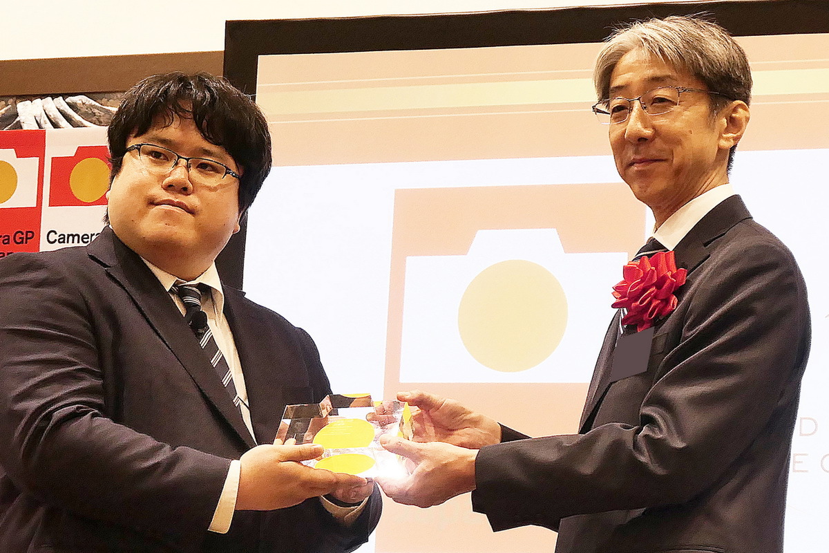 「カメラグランプリ2025」贈呈式
