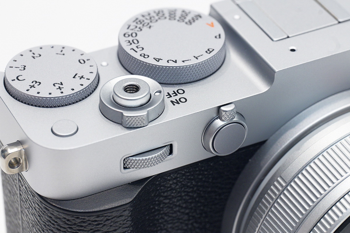 富士フイルムが「X-E5」発表