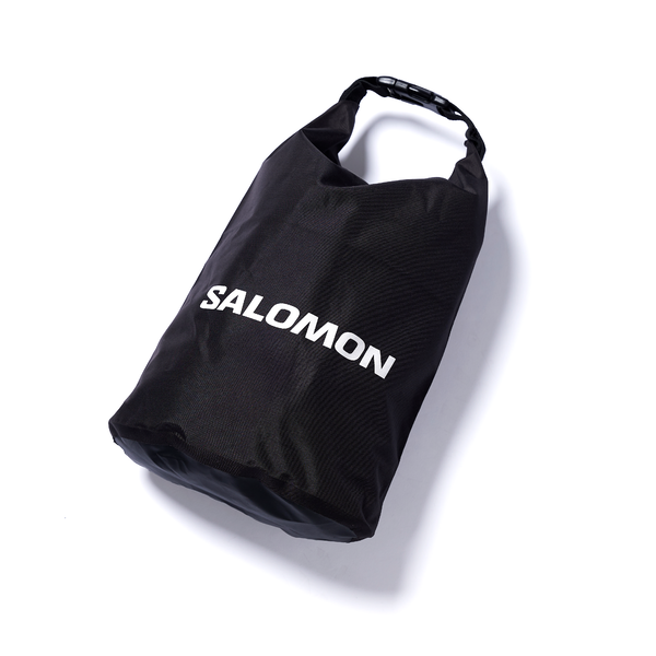 サロモンストアのオリジナルウォータープルーフバッグ