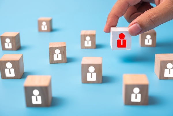 人事が動かなければ、新規事業は動かない